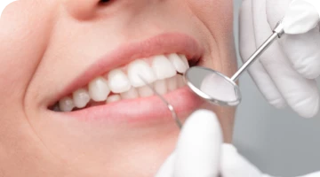 Sorriso após tratamento estético
