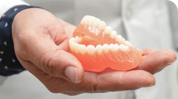 Prótese dentária pronta para instalação